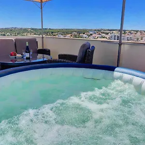  Apartamento Alpha - 2 Bedrooms, Private Rooftop Patio With Hot Tub, Bbq And View